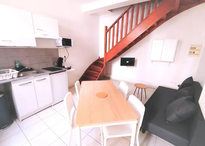 Cosy En Centre Centre-ville . . . * Nimes